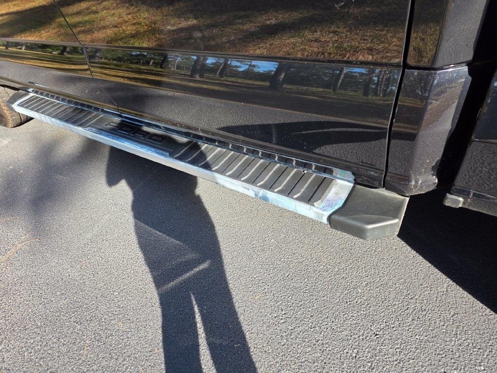 Ford F-150 Lariat 4WD SuperCrew 5.5' Box 2023