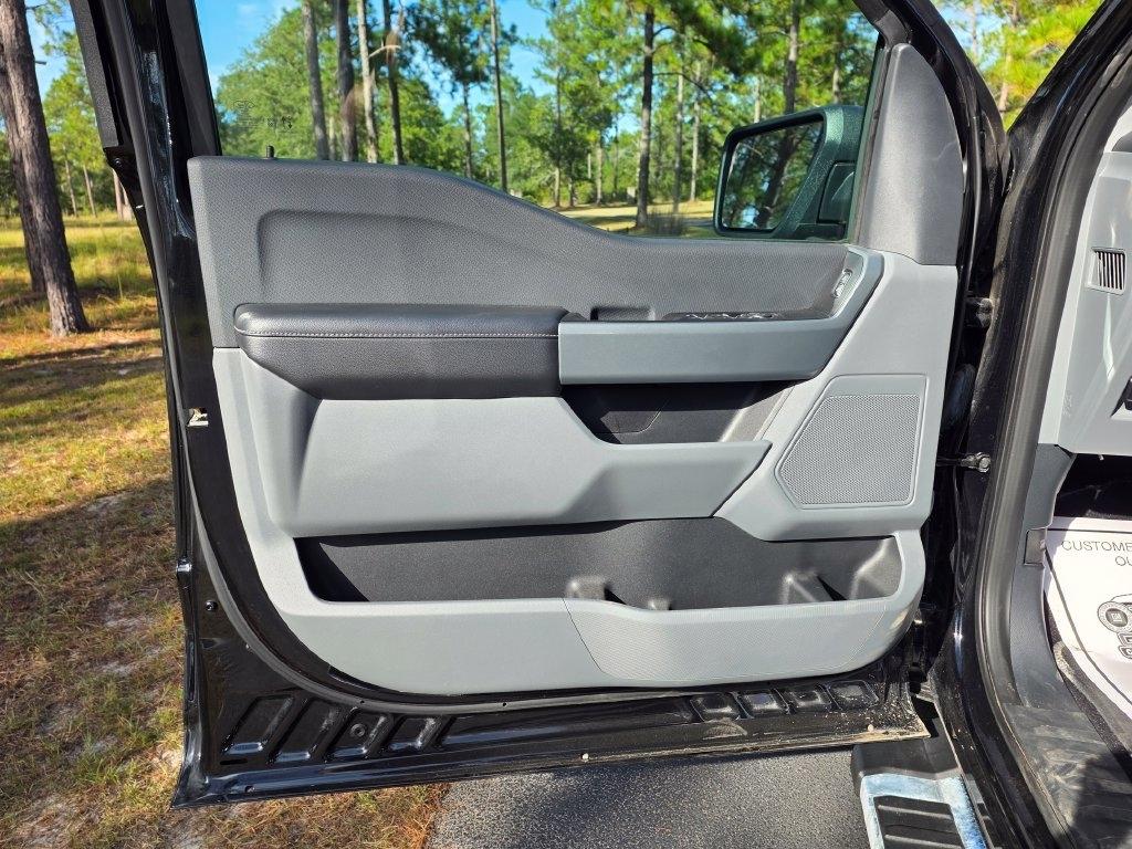 Ford F-150 Lariat 4WD SuperCrew 5.5' Box 2023