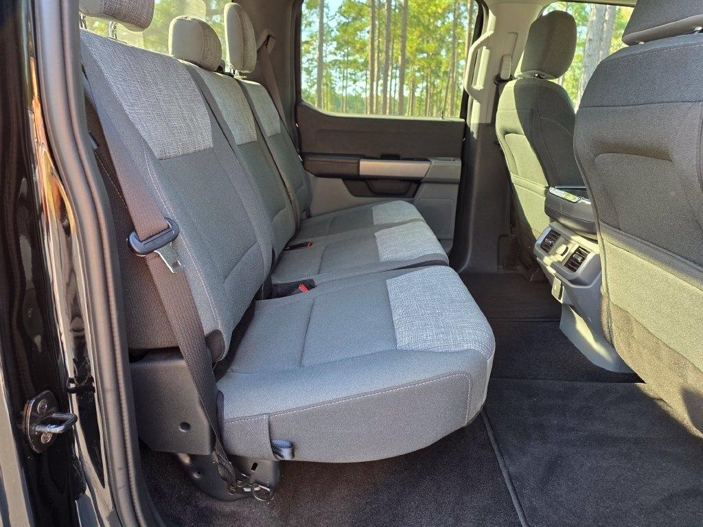 Ford F-150 Lariat 4WD SuperCrew 5.5' Box 2023