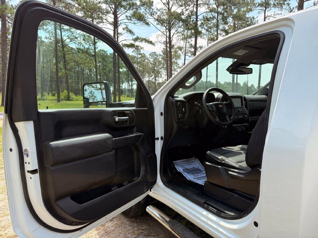 Chevrolet Silverado 3500HD CC 4WD Reg Cab 171" WB, 84.5" CA Work Truck 2024