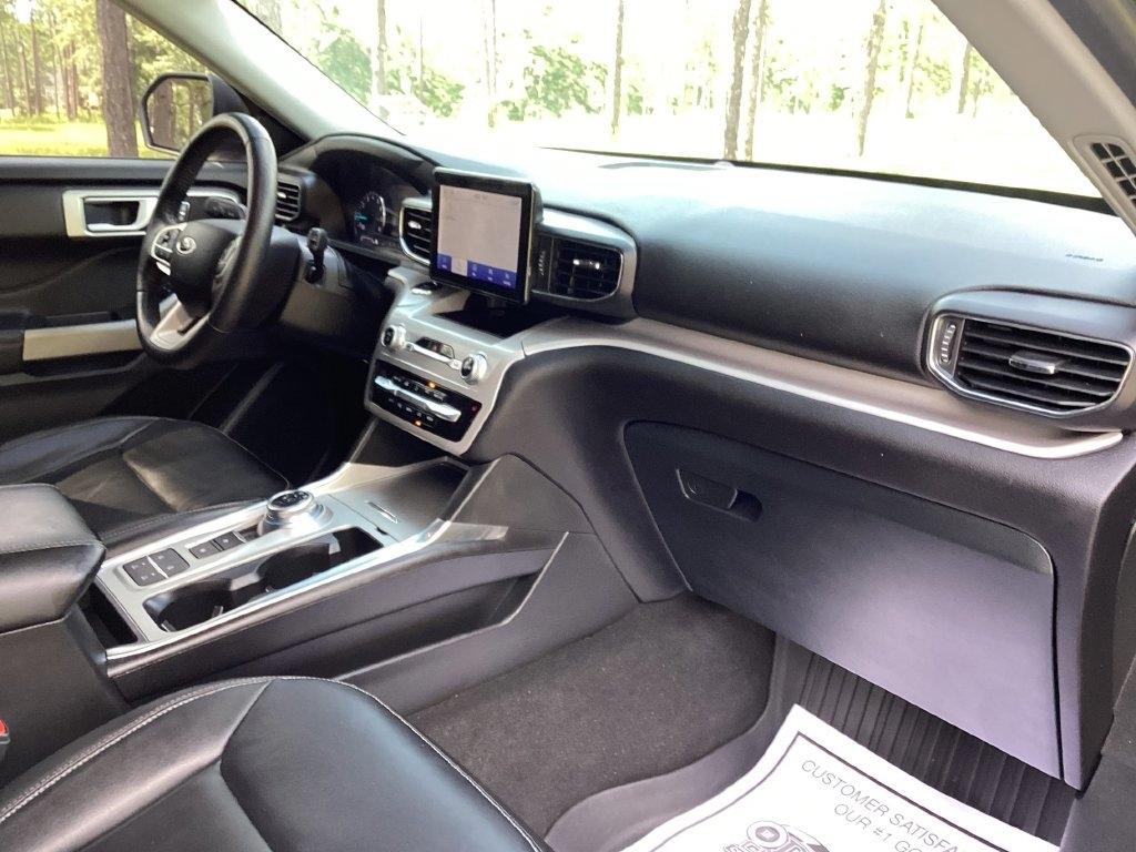 Ford Explorer XLT RWD 2023
