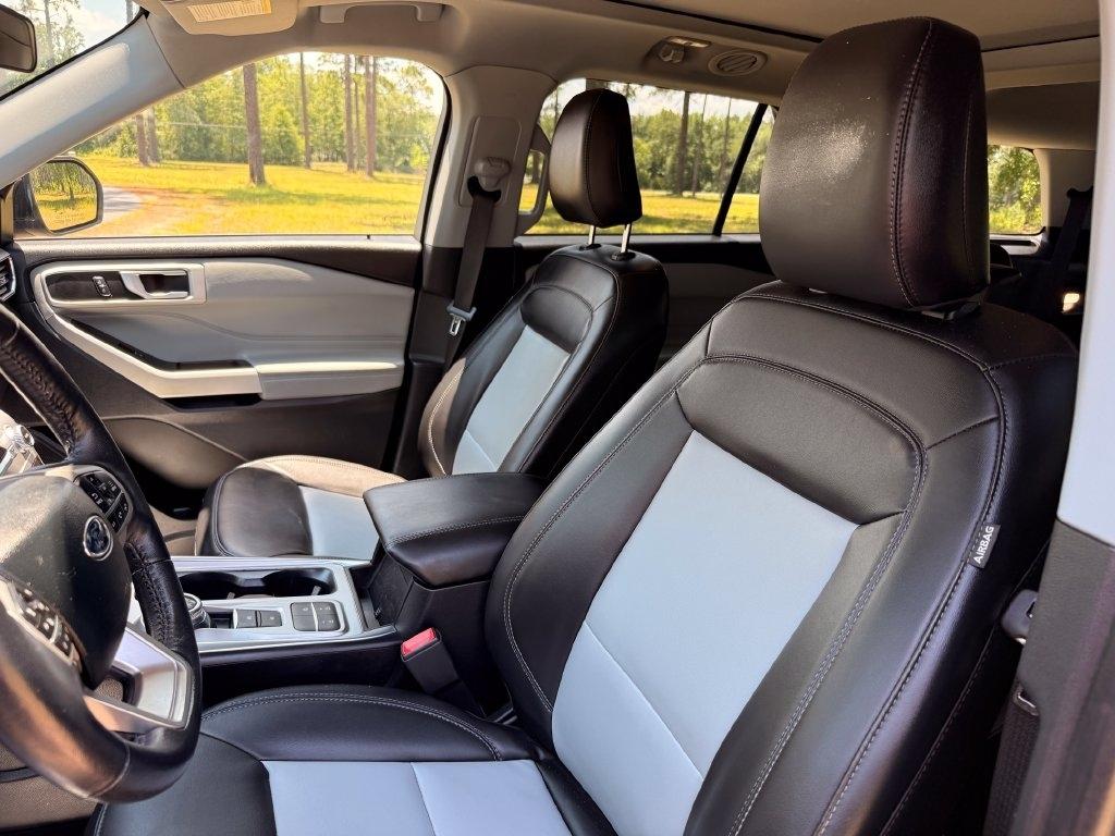 Ford Explorer XLT RWD 2022