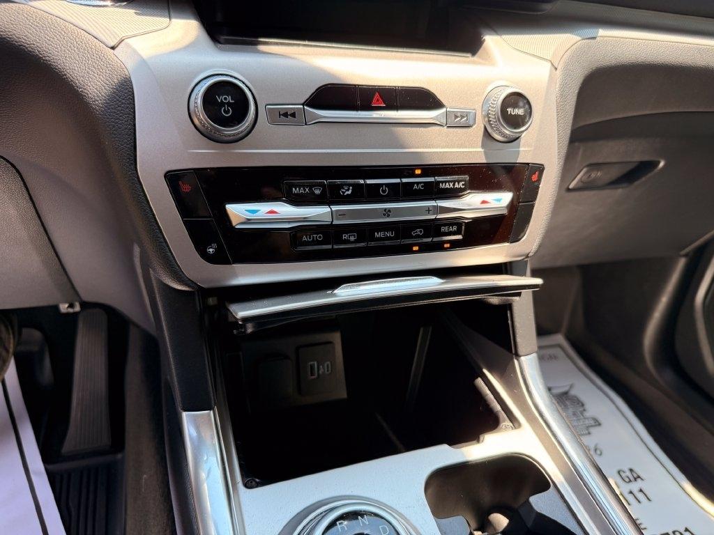 Ford Explorer XLT RWD 2022