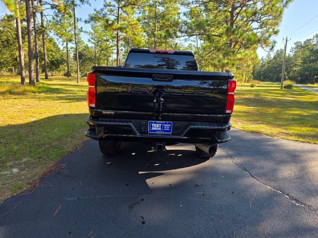Chevrolet Silverado 2500HD 4WD Crew Cab 159" LT 2025