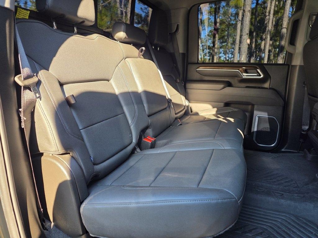 Chevrolet Silverado 2500HD 4WD Crew Cab 159" LT 2025