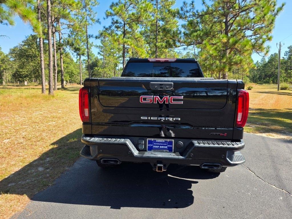 GMC Sierra 1500 4WD Crew Cab 147" AT4 2021