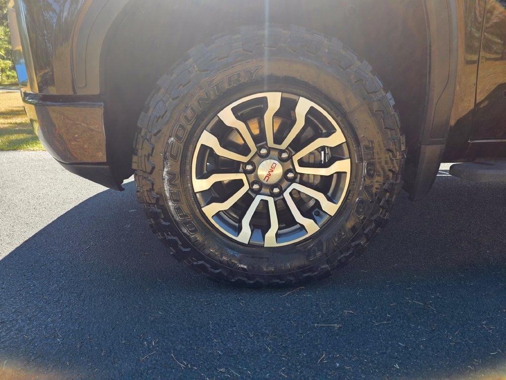 GMC Sierra 1500 4WD Crew Cab 147" AT4 2021