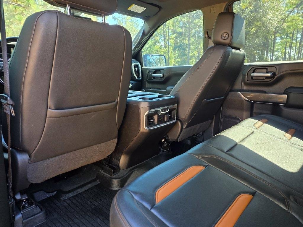 GMC Sierra 1500 4WD Crew Cab 147" AT4 2021