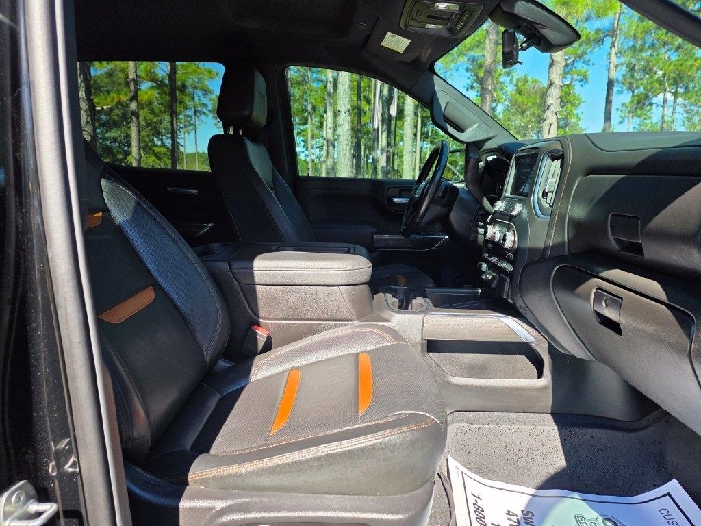 GMC Sierra 1500 4WD Crew Cab 147" AT4 2021