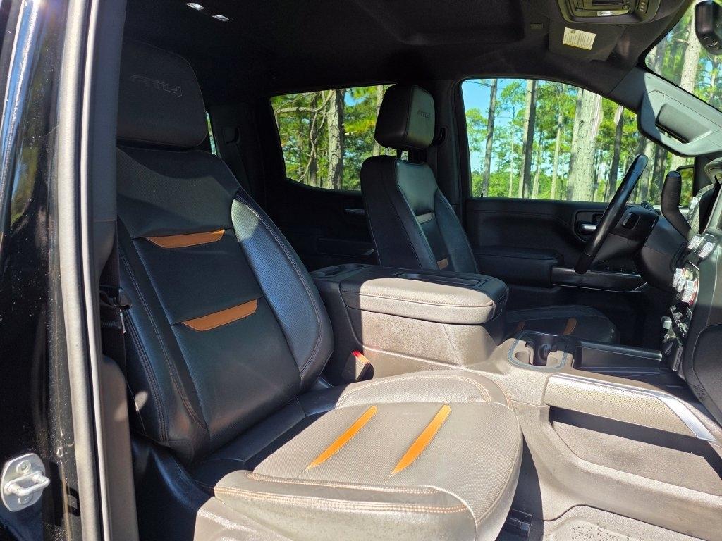 GMC Sierra 1500 4WD Crew Cab 147" AT4 2021