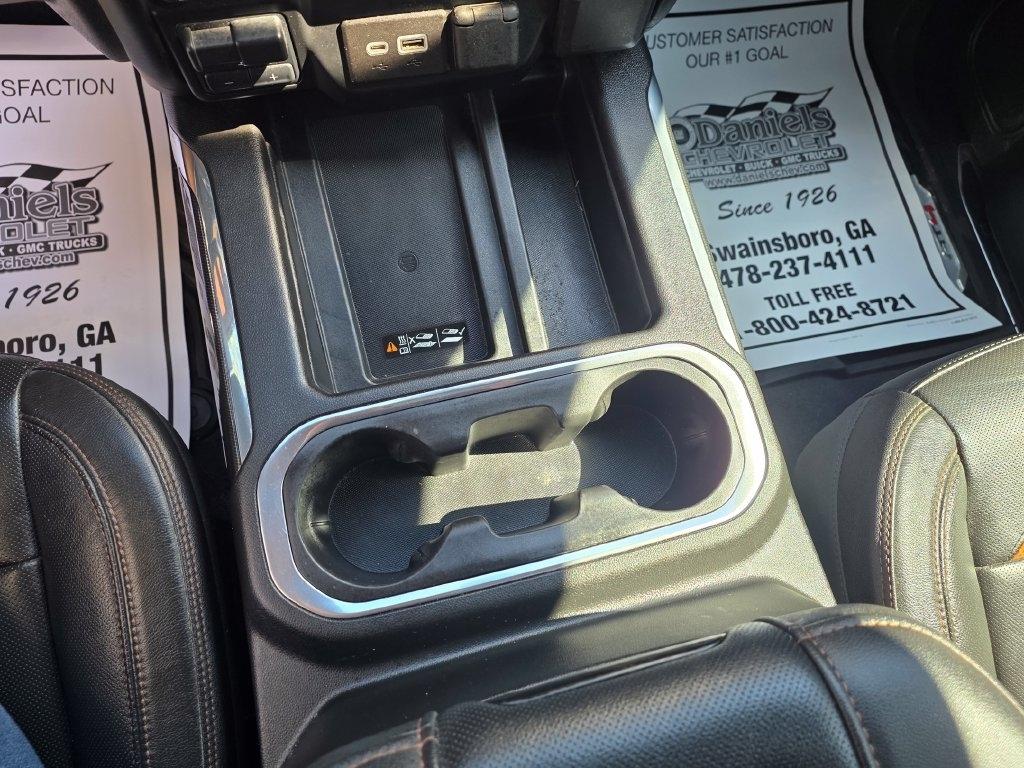 GMC Sierra 1500 4WD Crew Cab 147" AT4 2021
