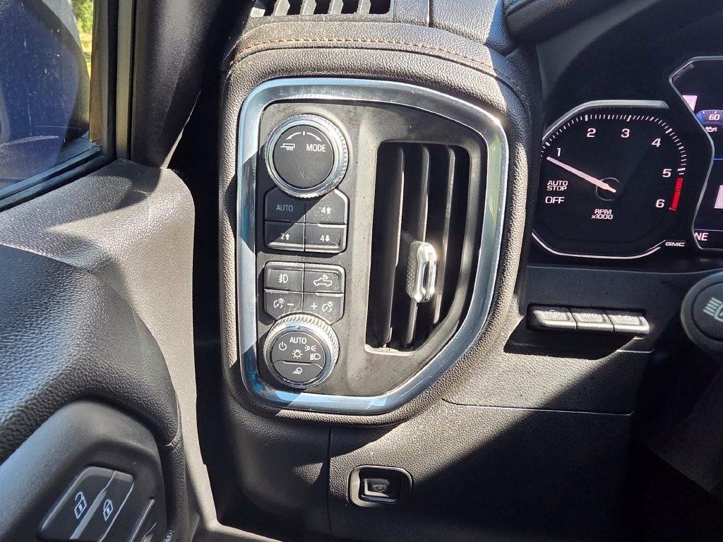 GMC Sierra 1500 4WD Crew Cab 147" AT4 2021