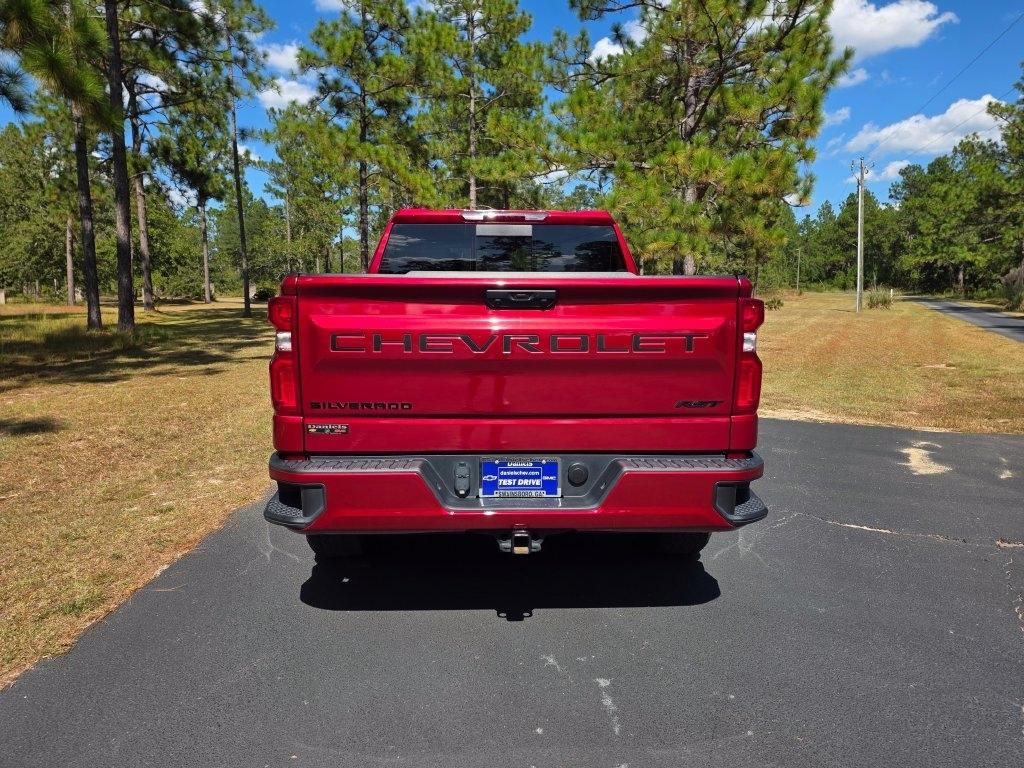 Chevrolet Silverado 1500 2WD Crew Cab 147" RST 2024