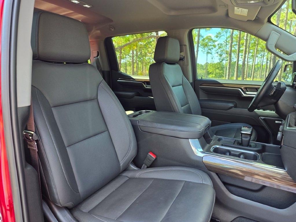 Chevrolet Silverado 1500 2WD Crew Cab 147" RST 2024