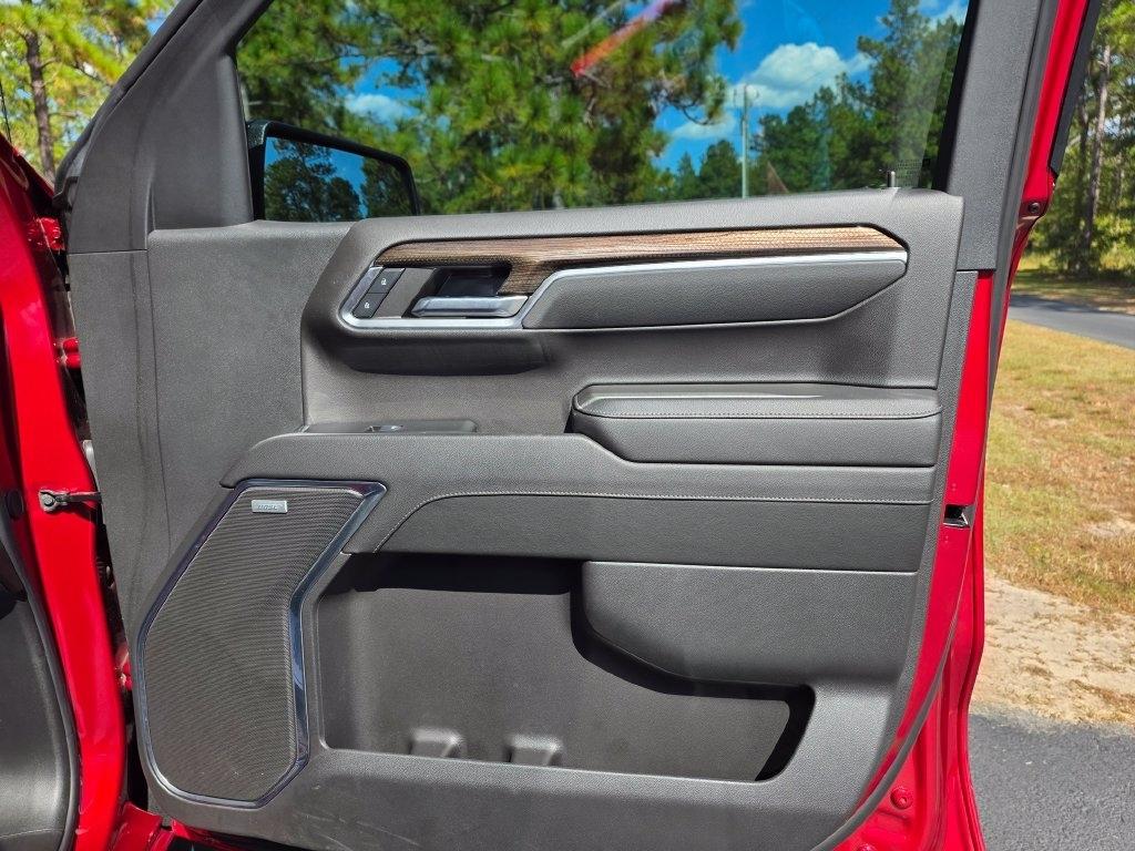 Chevrolet Silverado 1500 2WD Crew Cab 147" RST 2024