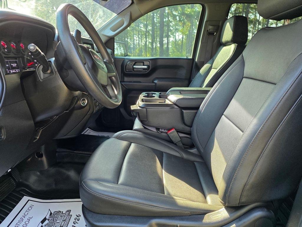 GMC Sierra 1500 4WD Crew Cab 147" Pro 2026