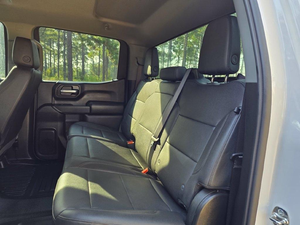 GMC Sierra 1500 4WD Crew Cab 147" Pro 2026