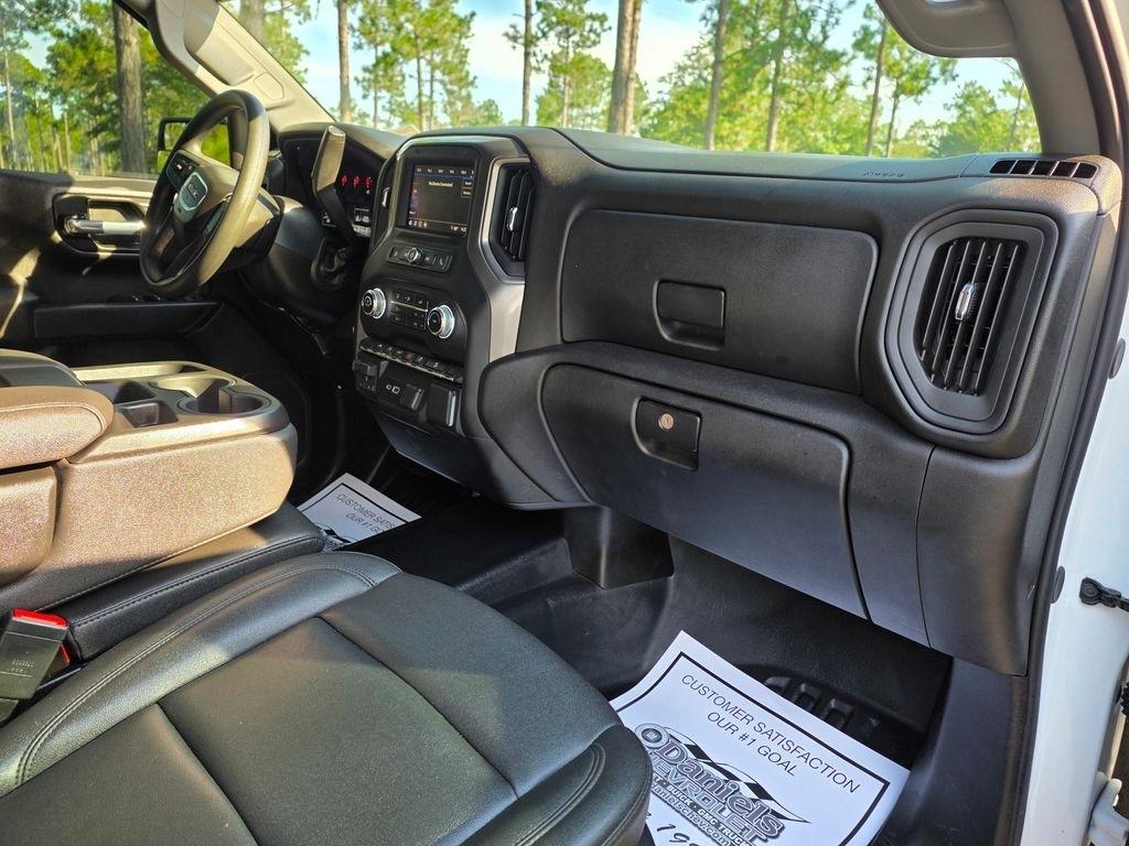 GMC Sierra 1500 4WD Crew Cab 147" Pro 2026