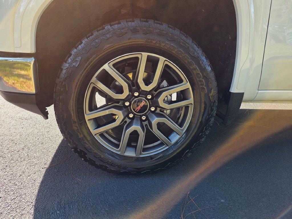 GMC Sierra 1500 4WD Crew Cab 147" Pro 2026