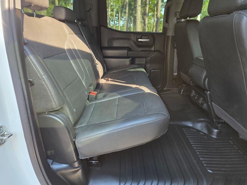 GMC Sierra 1500 4WD Crew Cab 147" Pro 2026