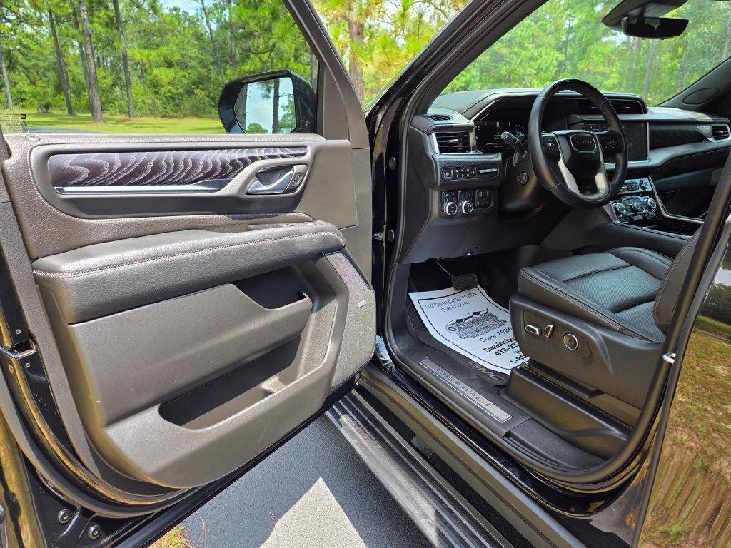 GMC Yukon XL 4WD 4dr Denali 2024