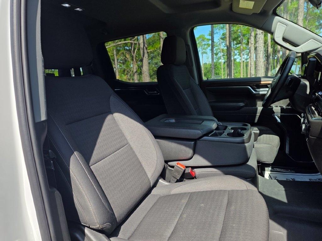 Chevrolet Silverado 1500 4WD Crew Cab 147" LT 2024