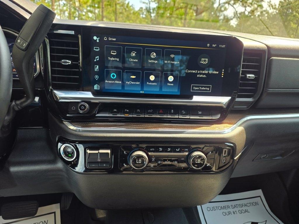 Chevrolet Silverado 1500 4WD Crew Cab 147" LT 2024