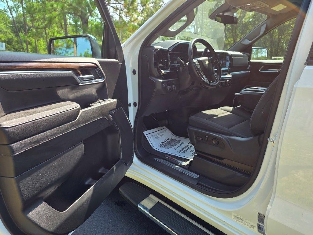 Chevrolet Silverado 1500 4WD Crew Cab 147" LT 2024