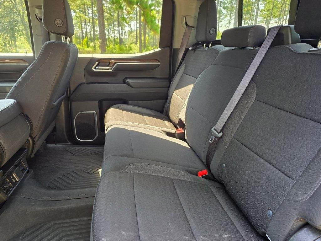 Chevrolet Silverado 1500 4WD Crew Cab 147" LT 2024