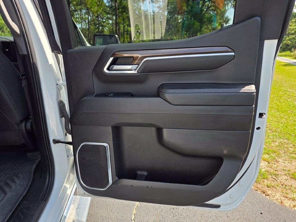 Chevrolet Silverado 1500 4WD Crew Cab 147" LT 2024