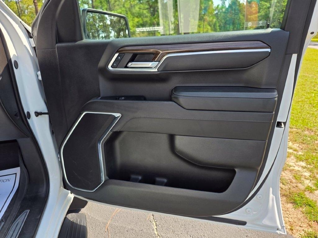 Chevrolet Silverado 1500 4WD Crew Cab 147" LT 2024