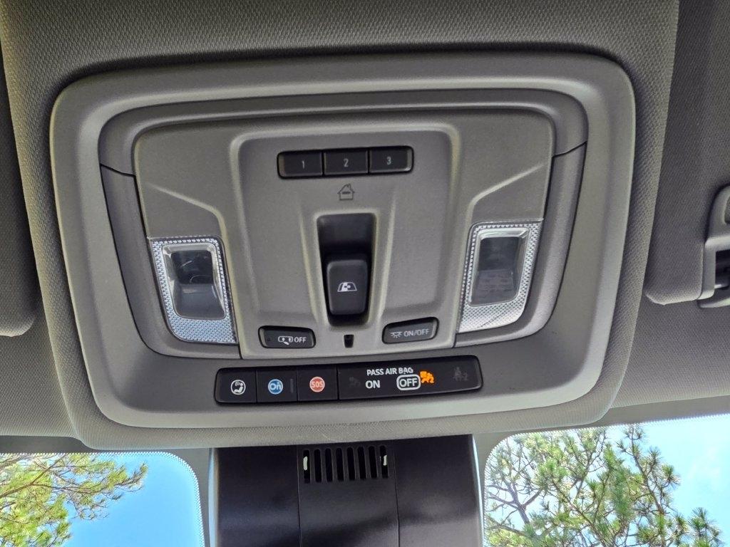 Chevrolet Silverado 1500 4WD Crew Cab 147" LT 2024