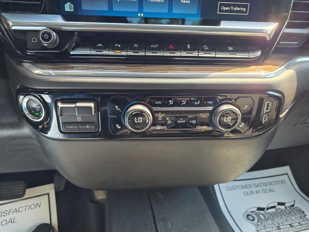Chevrolet Silverado 1500 4WD Crew Cab 147" LT 2024