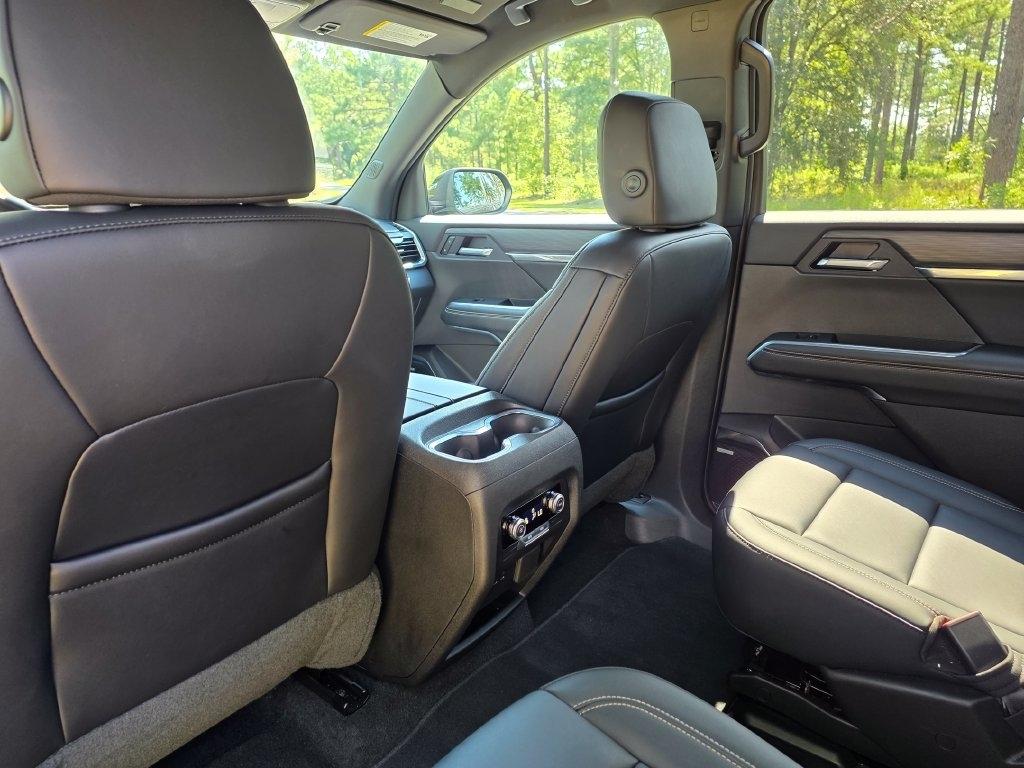 GMC Acadia FWD 4dr Elevation 2026