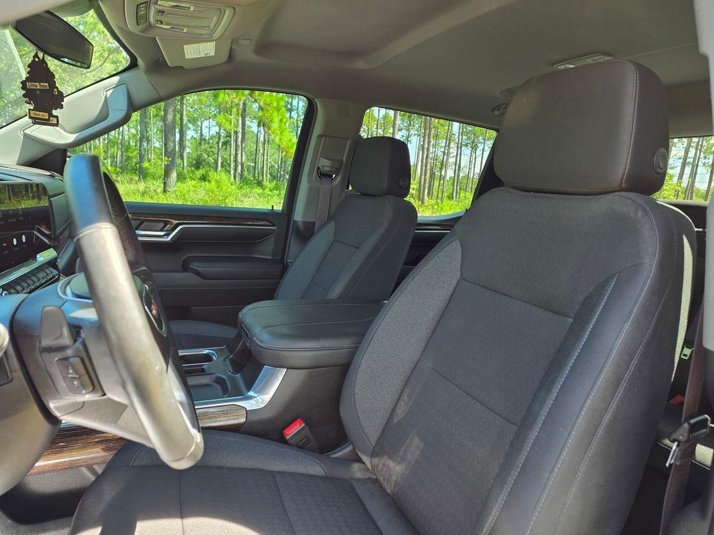 GMC Sierra 1500 4WD Crew Cab 147" Elevation 2024