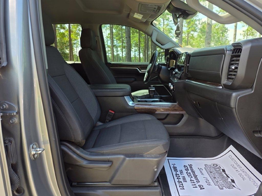 GMC Sierra 1500 4WD Crew Cab 147" Elevation 2024