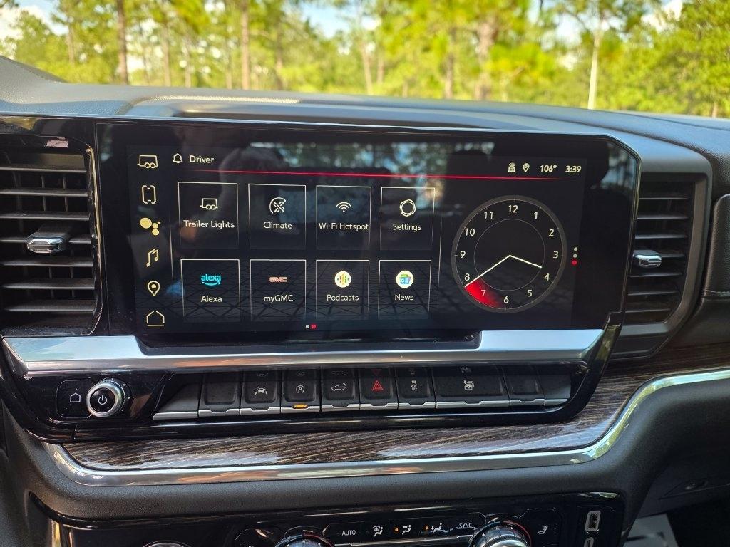 GMC Sierra 1500 4WD Crew Cab 147" Elevation 2024