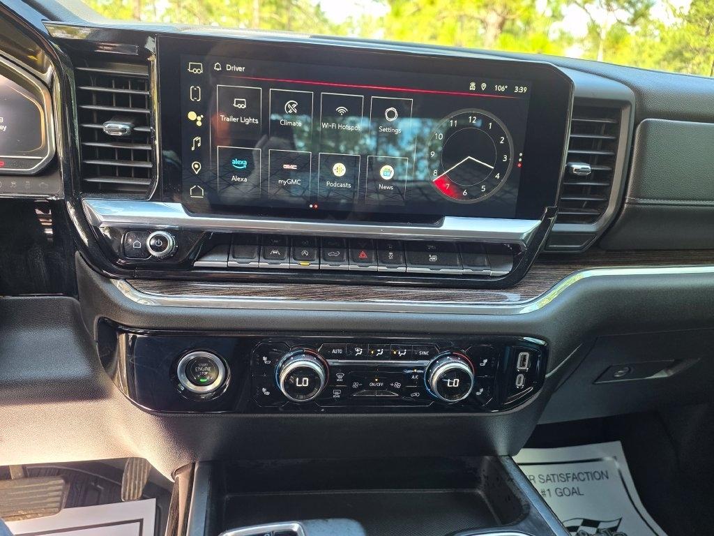GMC Sierra 1500 4WD Crew Cab 147" Elevation 2024