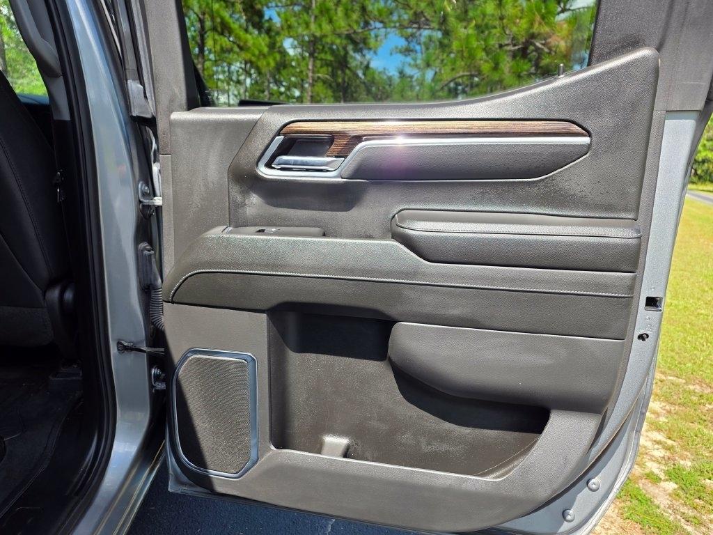GMC Sierra 1500 4WD Crew Cab 147" Elevation 2024