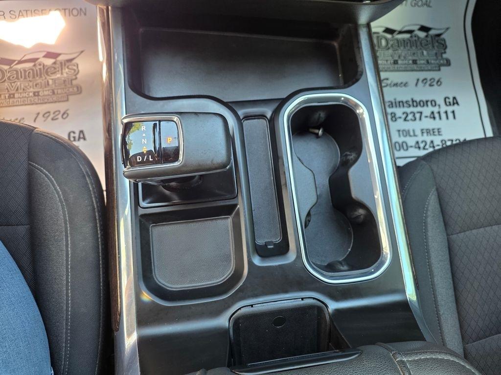 GMC Sierra 1500 4WD Crew Cab 147" Elevation 2024
