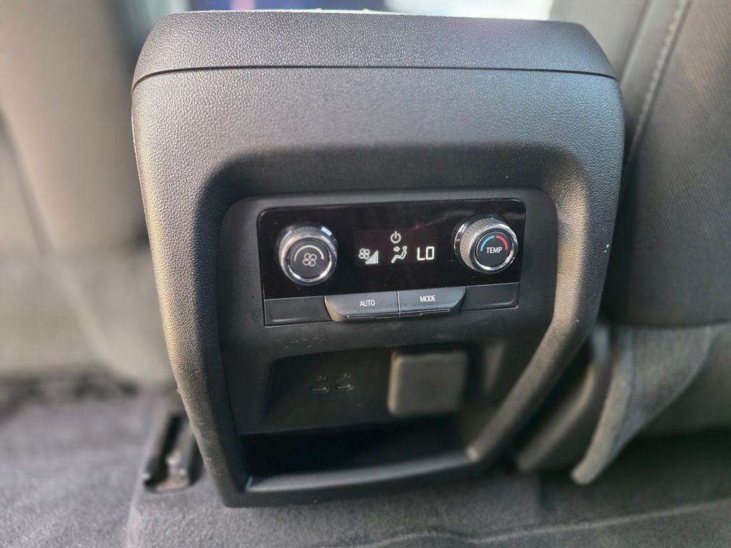 Chevrolet Traverse FWD 4dr LT w/1LT 2026