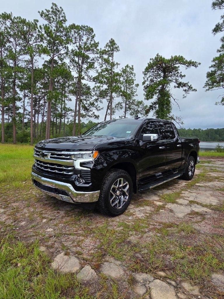 Chevrolet Silverado 1500 4WD Crew Cab 147" LTZ 2024