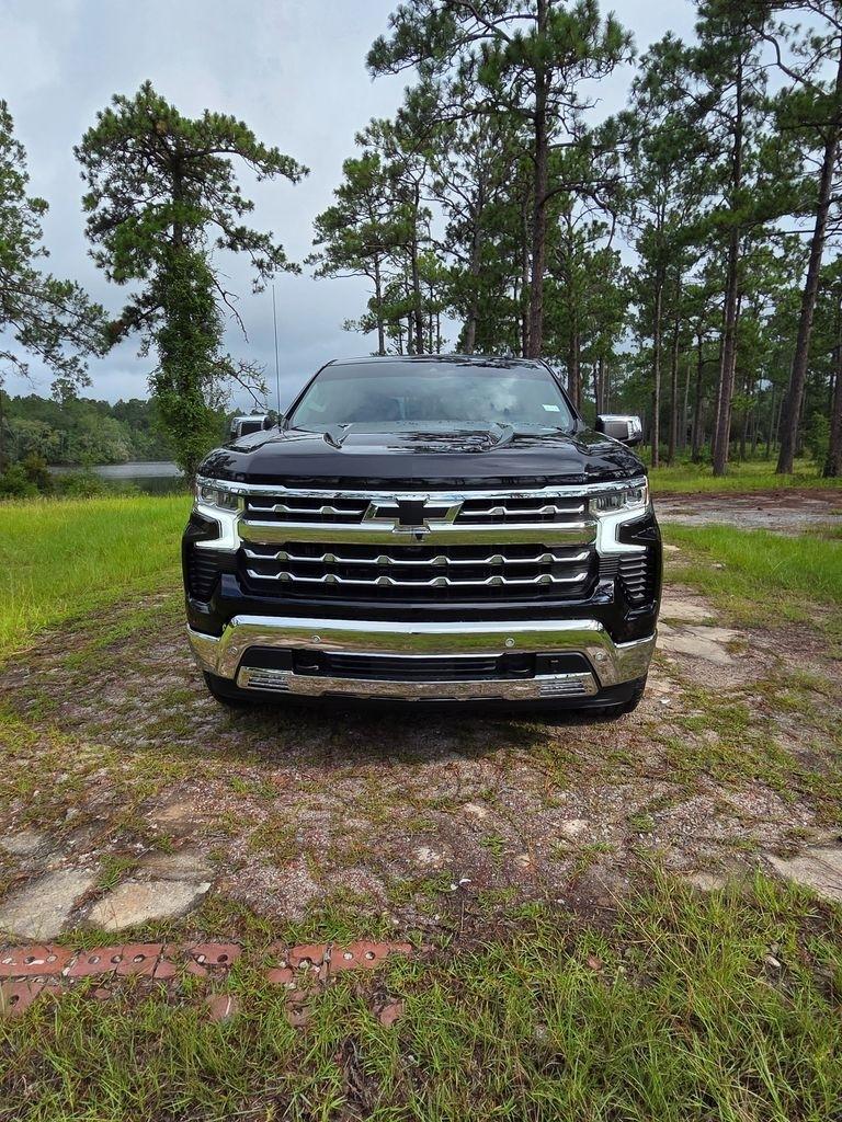 Chevrolet Silverado 1500 4WD Crew Cab 147" LTZ 2024