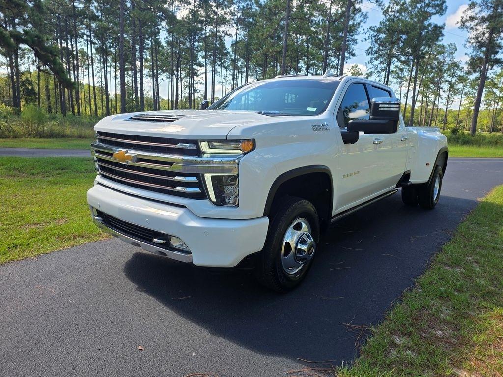 Chevrolet Silverado 3500HD 4WD Crew Cab 172" High Country 2022