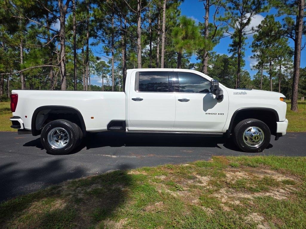 Chevrolet Silverado 3500HD 4WD Crew Cab 172" High Country 2022