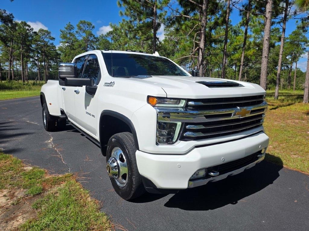 Chevrolet Silverado 3500HD 4WD Crew Cab 172" High Country 2022