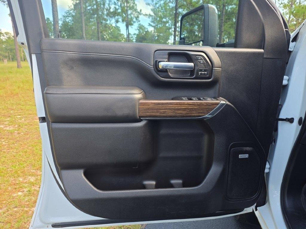 Chevrolet Silverado 3500HD 4WD Crew Cab 172" High Country 2022