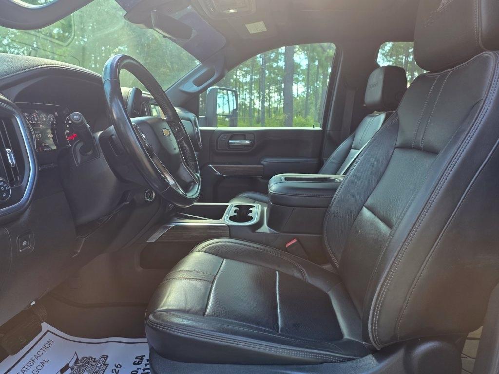 Chevrolet Silverado 3500HD 4WD Crew Cab 172" High Country 2022