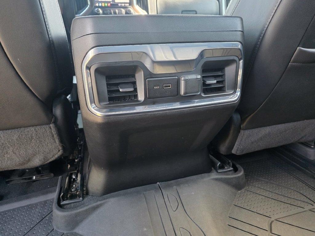 Chevrolet Silverado 3500HD 4WD Crew Cab 172" High Country 2022