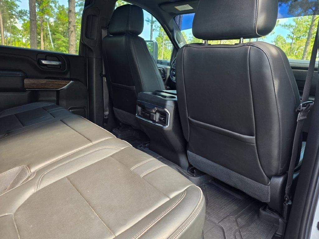 Chevrolet Silverado 3500HD 4WD Crew Cab 172" High Country 2022